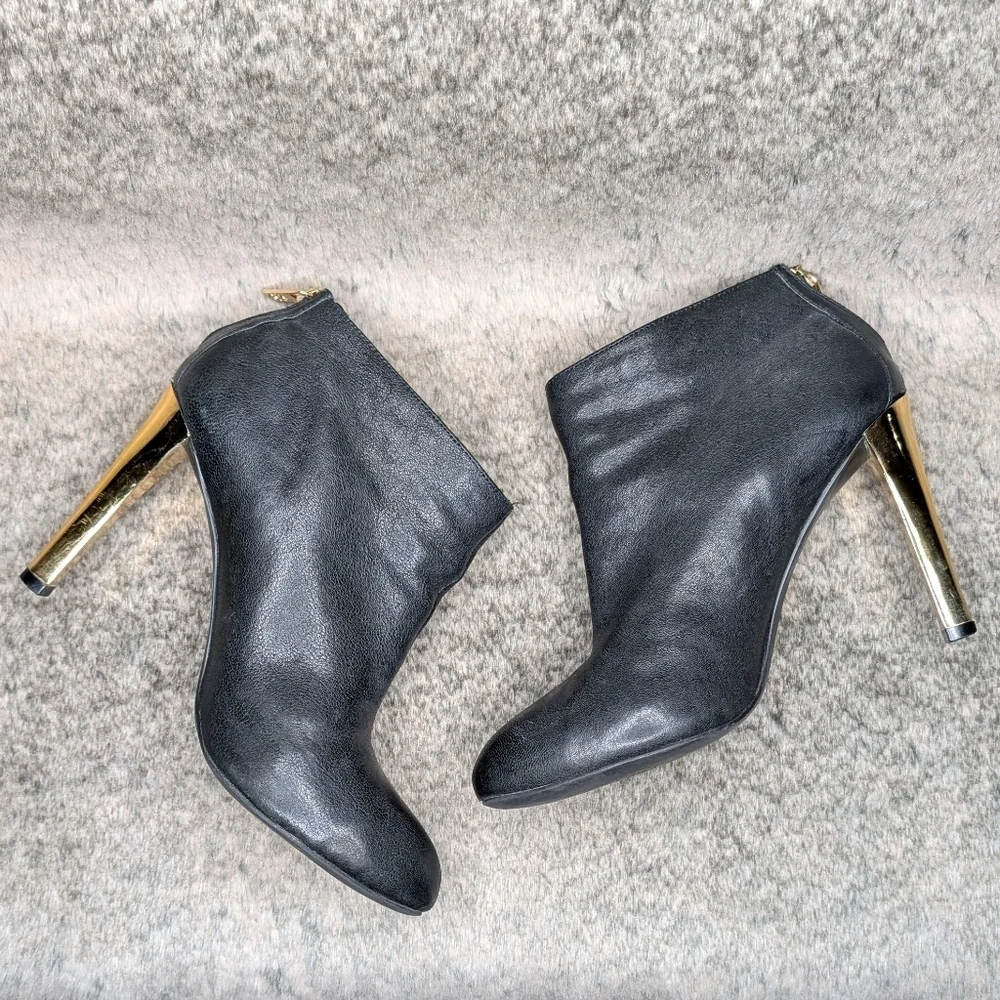 Tory Burch Corbet Bootie Black Gold Women's 10